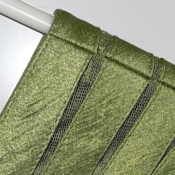 Adrianna Pappell‎ Green Metallic V-Neck Scalloped Cocktail Midi Dress Size 8 - Picture 9 of 10